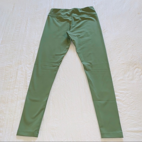 DANSKIN Women’s Mid Rise Performance Leggings - Picture 6 of 6